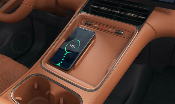 置换补贴价8.98万元起!五菱星光S 2025款正式上市,以「大快好省」打造全场景家庭出行体验!