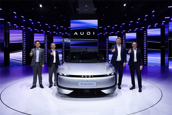 双王牌首秀，领潮2025上海车展