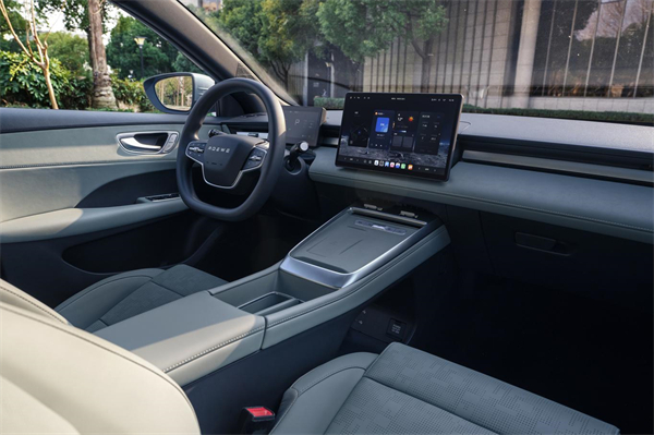 7.98万起！荣威纯电D6上市，A+级市场迎来“价值王者”