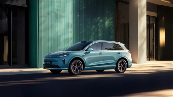 销量七连涨，汽车工业转型之“上汽范本”