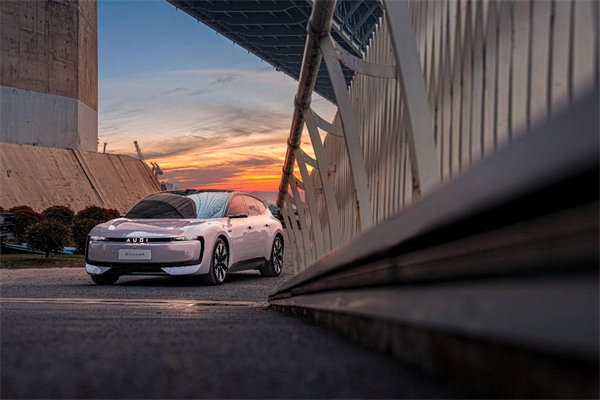 销量“七连涨”,产品技术密集落地!上汽集团“三箭齐发”