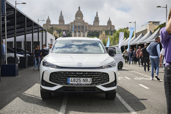 半年“六连涨”销量夺冠军 上汽集团破局而立