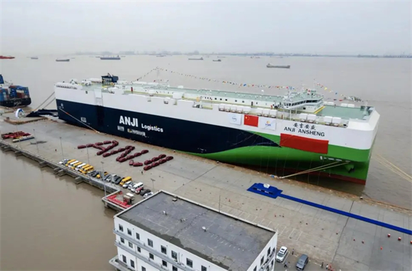 上汽七连涨背后,一场关于中国汽车变革的深度叙事