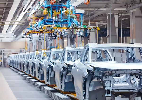 惊涛里再起航，上汽集团转型有哪些初步成效？