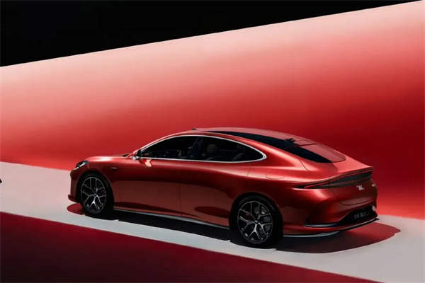 上汽集团跑赢行业大盘的，不仅仅是销量七连涨