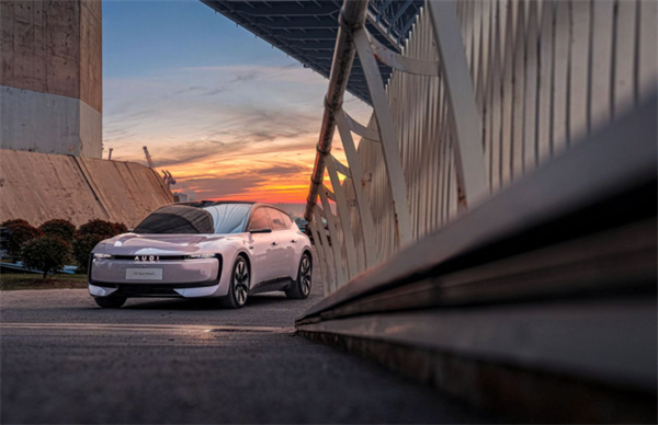 销量逆势八连涨，净利暴增432%，上汽改革重塑见锋芒